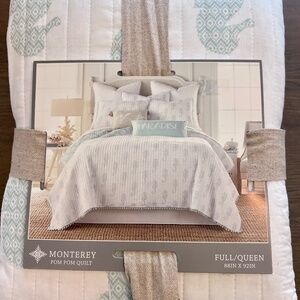 Monterey Pom Pom Quilt